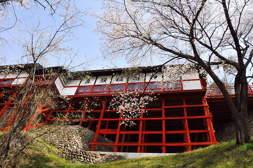 鼻顔稲荷神社　佐久市岩村田